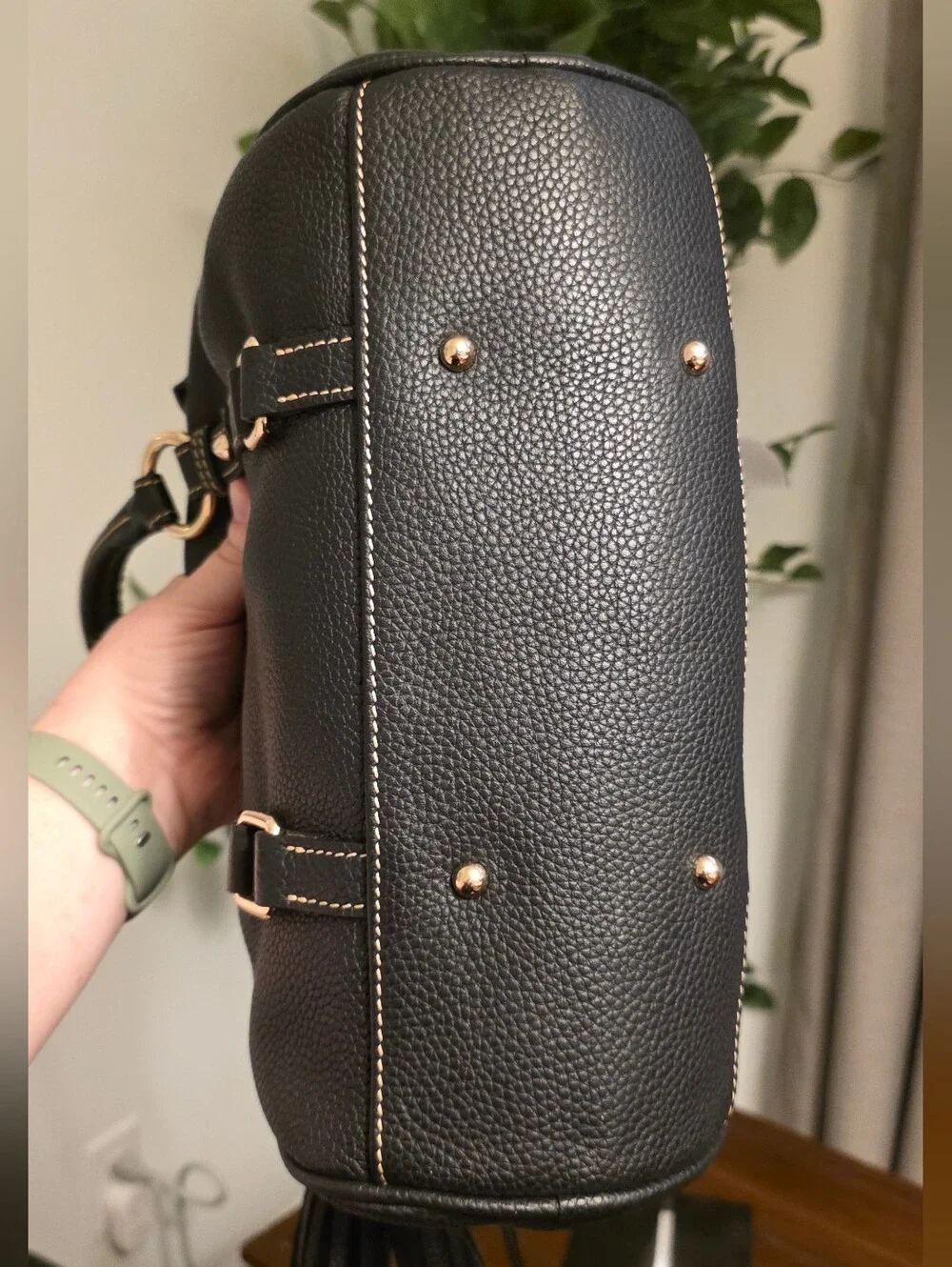 Dooney & Bourke gorgeous bag